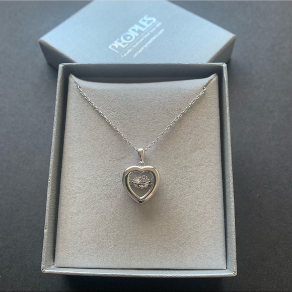 925 Sterling Silver Heart Necklace w/ Dancing Center Stone - Peoples Jewellers - Picture 1 of 7